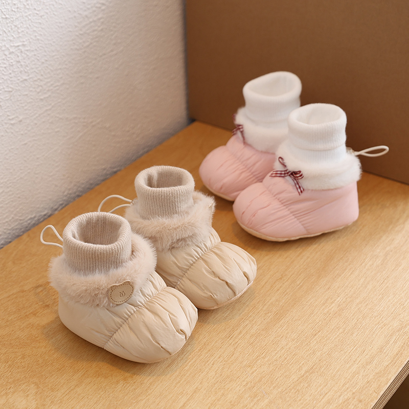 婴儿鞋男女宝宝加绒毛绒软底脚套