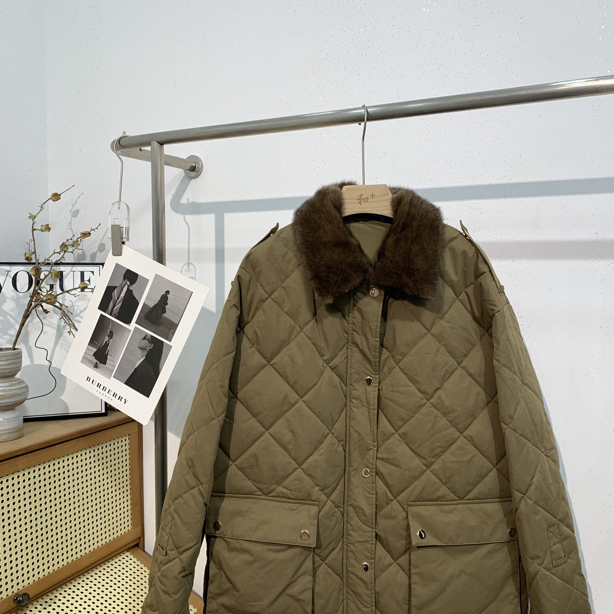 多+-派克鹅绒服保暖羽绒服外套(配毛领水貂真毛不可拆卸)T-98271