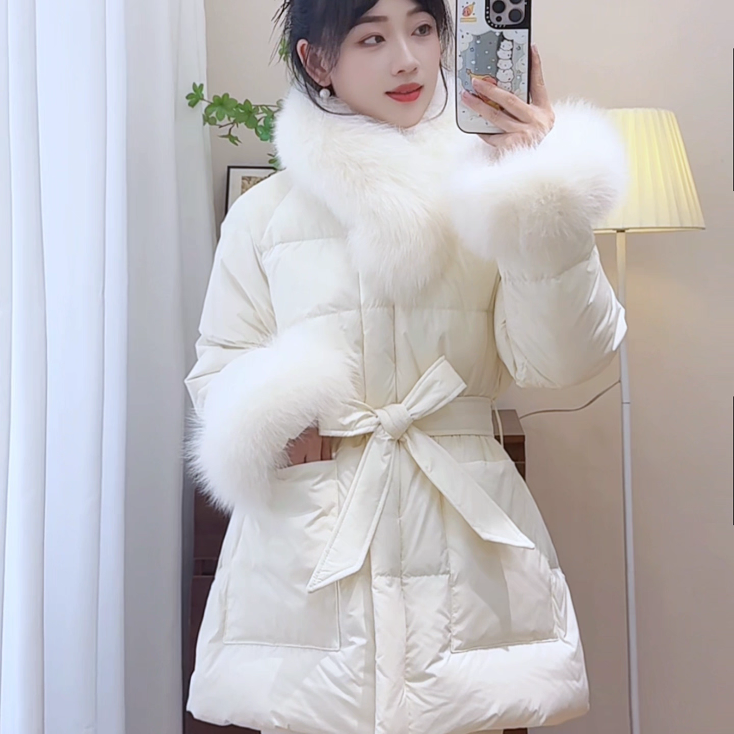 多多显瘦气质保暖羽绒服外套(配可拆真狐狸毛领+袖毛+腰带)7325