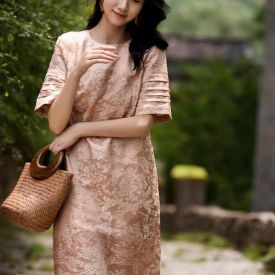 多多中式圆领宽松舒适提花气质连衣裙(不含项链+包包)ZL-X409262