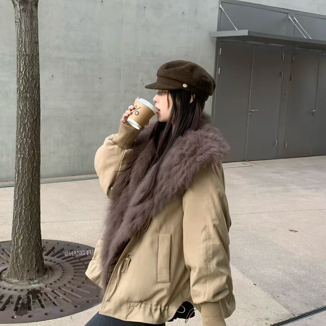 多多店保暖羽绒服外套(配可拆卸真狐狸毛毛领)(防寒保暖)HF18809