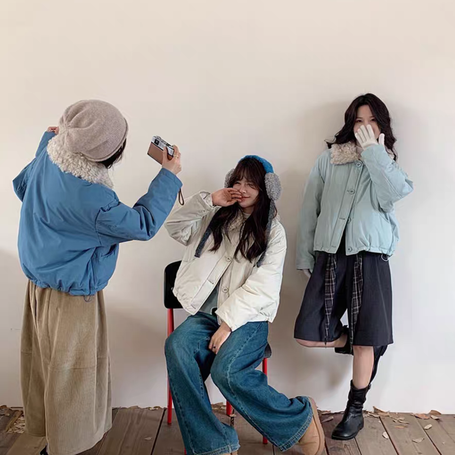 多多搭翻领单排扣保暖羽绒服外套(羊羔毛毛领不能拆卸)coco9991