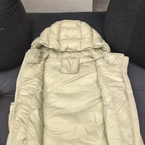 多多小众设计冬上新甜酷蓬松绗缝休闲百搭羽绒马甲(只卖马甲26888