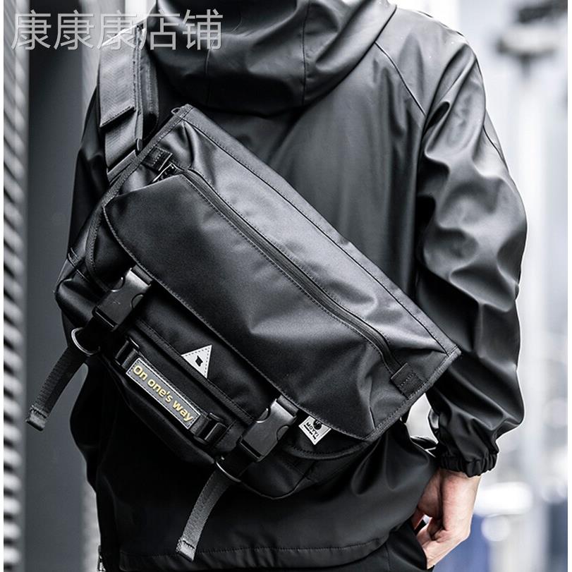 香港免税代购多功能单肩包斜挎包男骑行机能风邮差包潮流背包男包