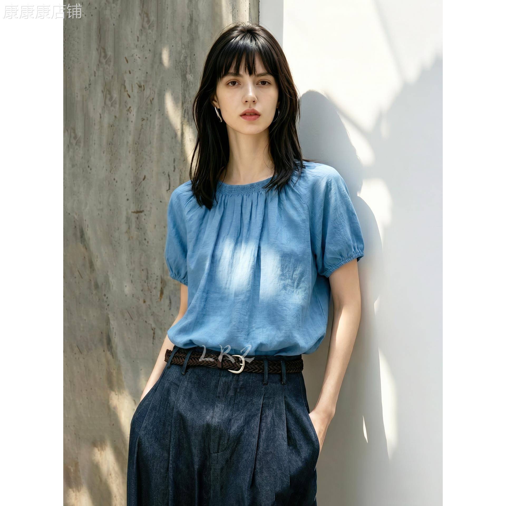法式圆领压褶泡泡袖设计蓝色衬衫女夏季新款时尚休闲短袖纯色上衣