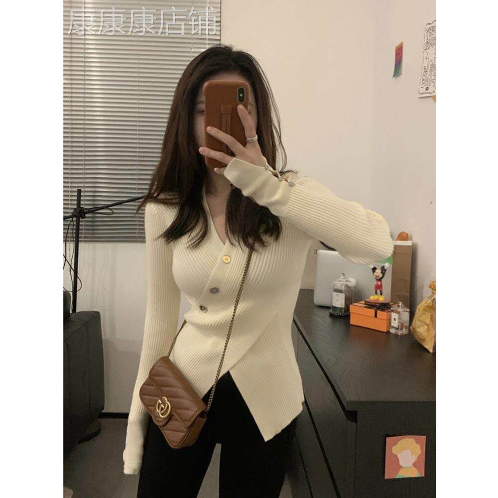 2025春秋新款交叉V领毛衣女内搭性感别致气质长袖套头开叉针织衫