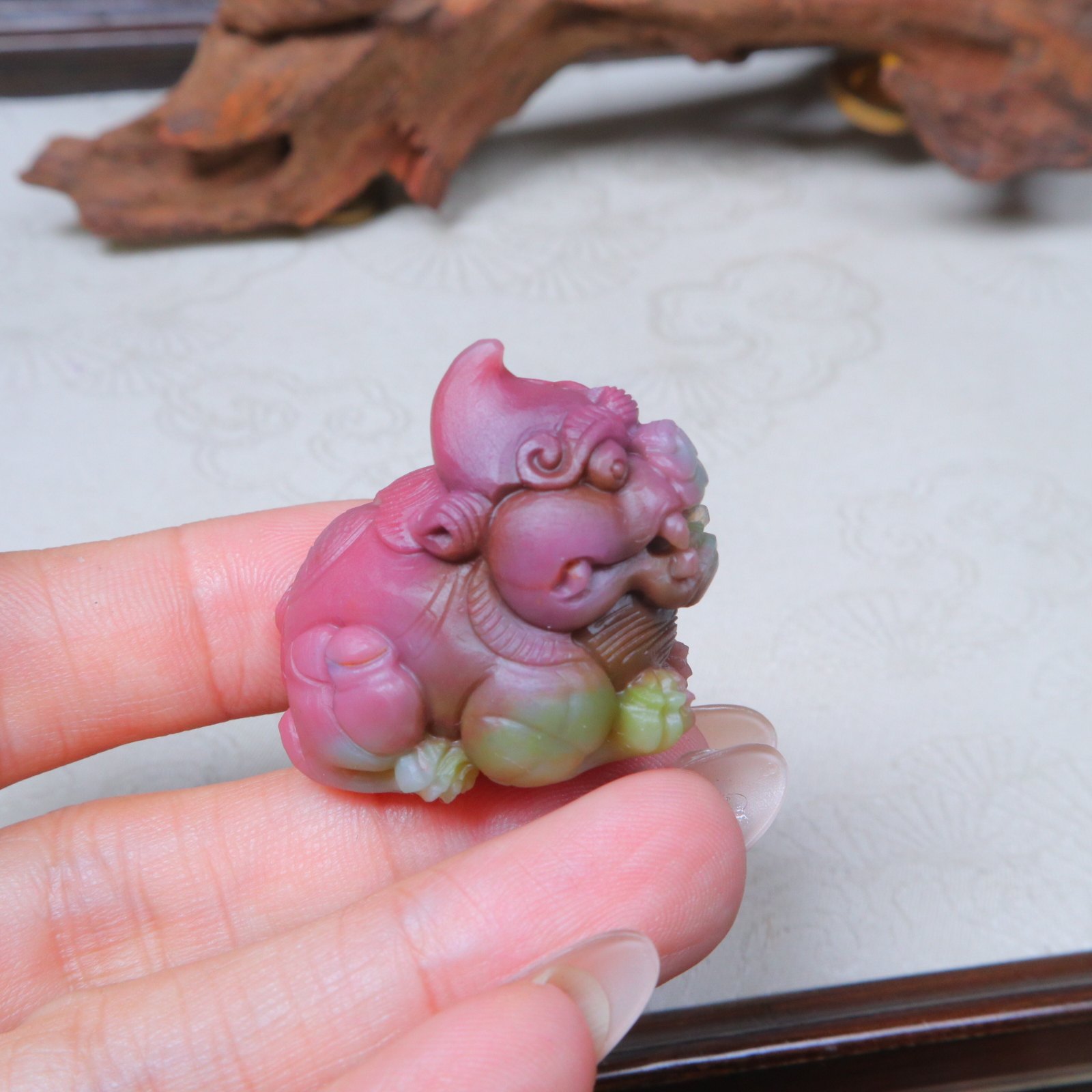 盐源玛瑙精品多彩貔貅