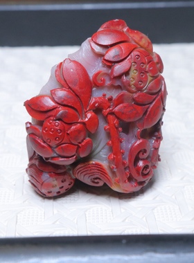 纯天然盐源玛瑙包浆精工雕刻牡丹花手把件摆件