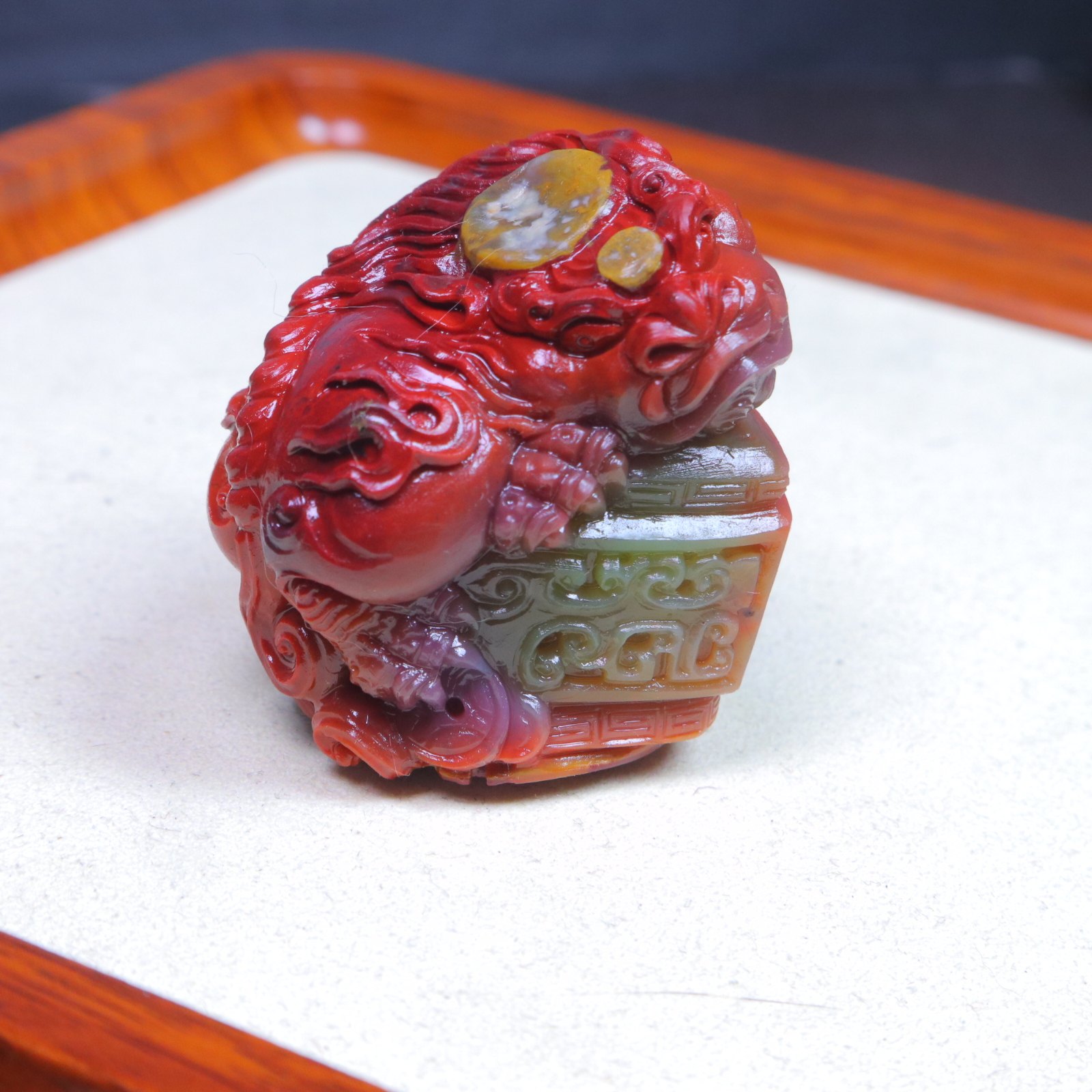 盐源玛瑙籽料包浆多彩俏色貔貅印章摆件手把件