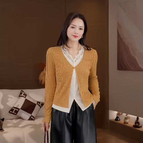 豆豆DA【花田蕾丝】蕾丝拼接假两件长袖T恤秋冬打底衫女-26QT1263