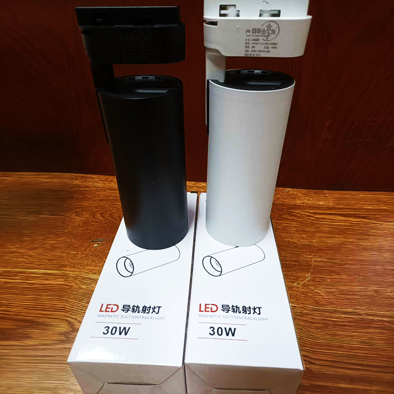 大胖墩商业照明吊杆射灯轨道灯