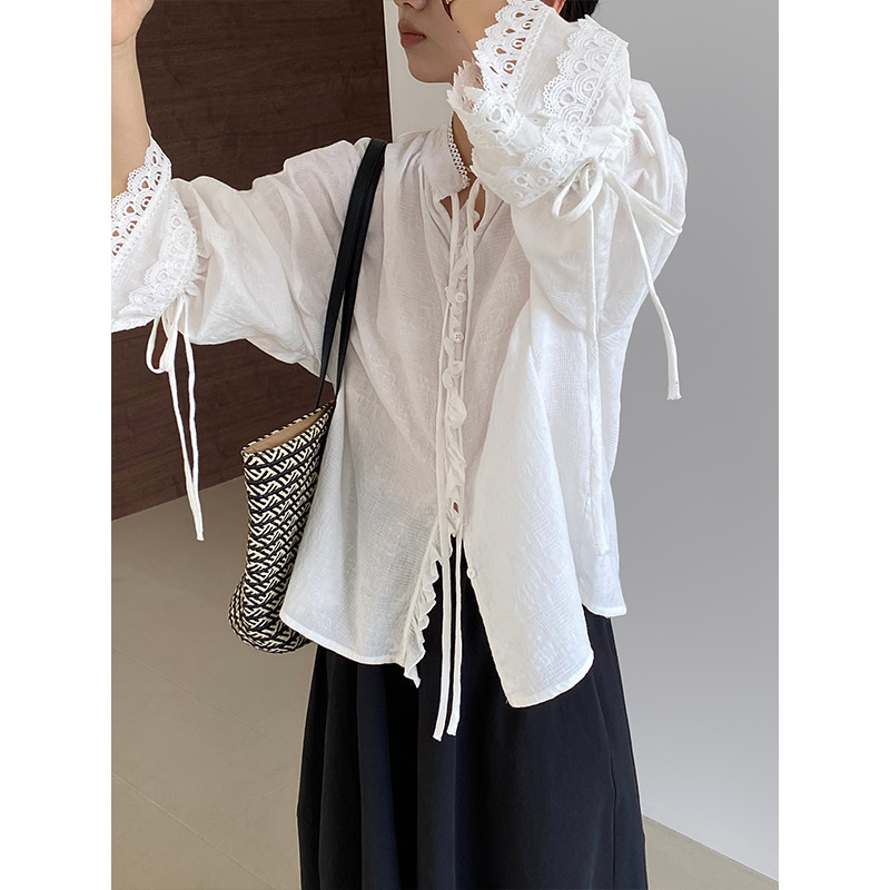 【悄然心动】全棉蕾丝拼接木耳边提花女春系带喇叭袖衬衫1332JZ