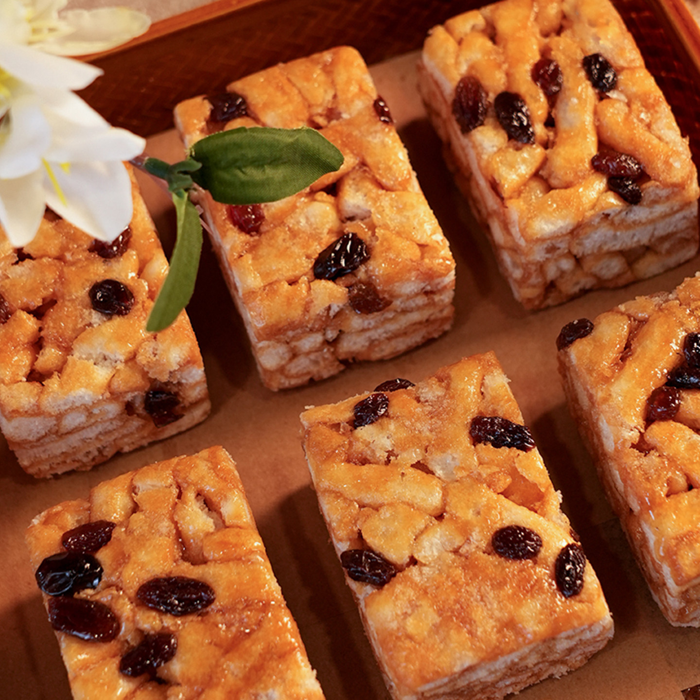 名沙沙琪玛香蕉牛奶整箱批发独立小包装零食品萨其马官方旗舰店