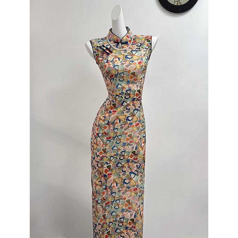 新中式绝美旗袍优雅年轻款少女