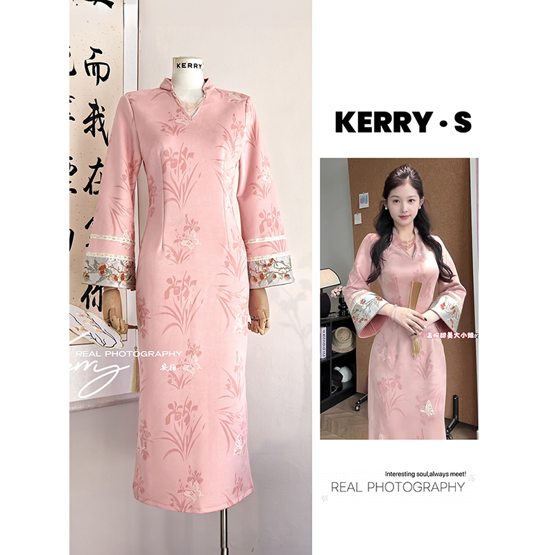 麂皮绒刺绣珠链旗袍2025早秋