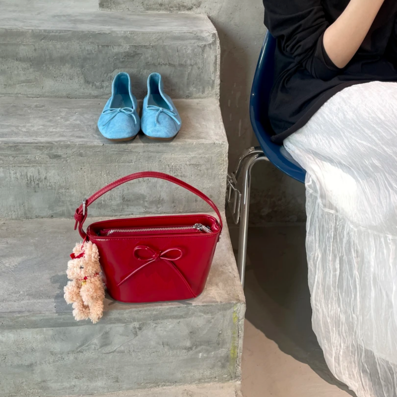 小众精致蝴蝶结手提水桶包包女2025夏新款红色婚包百搭单肩斜挎包,箱包皮具/热销女包/男包,水桶包,淘宝优惠券,粉丝福利购,淘宝优惠卷