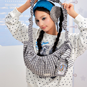 LOLA DESIGN眼睛女孩复古波点斜挎饺子包女 古早风腋下包轻便百搭