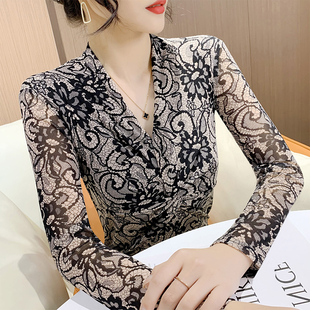 百搭V领网纱打底衫 长袖 女士外穿洋气别致小衫 遮肚子显瘦上衣秋季