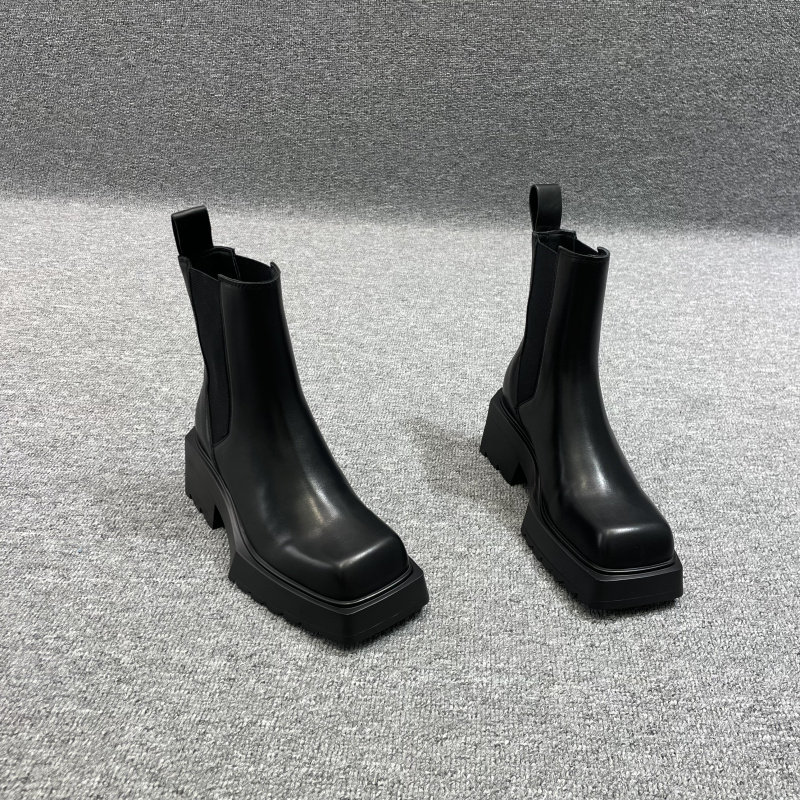 欧洲站女鞋2023秋冬新款欧货真皮厚底中跟短靴英伦风胎牛皮马丁靴