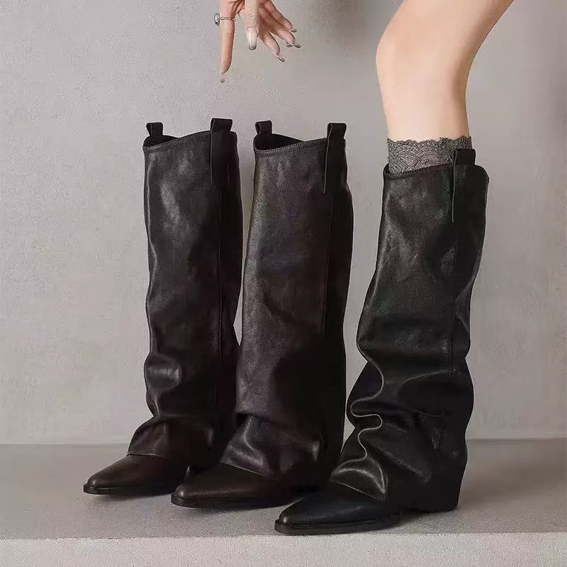 秋冬复古风女士粗跟长筒皮靴不过膝尖头骑士靴内增高长靴西部靴子