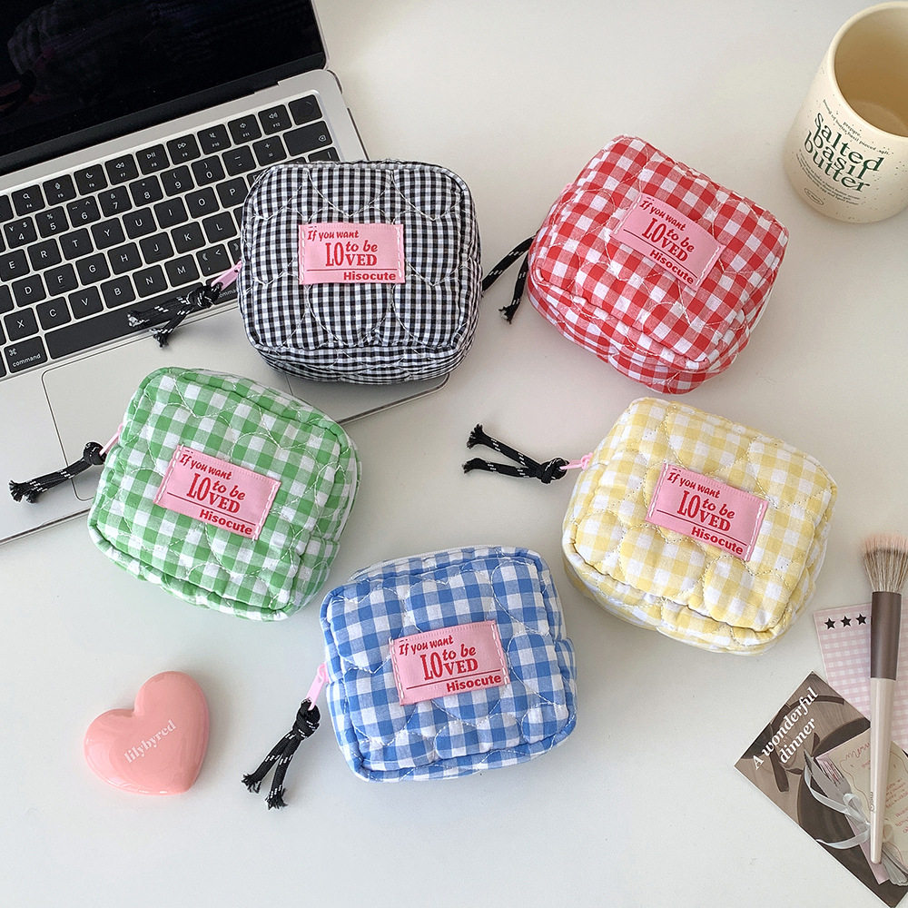 韩版百搭格子化妆包少女便携卫生棉包迷你蓝牙耳机收纳包口红包包,户外/登山/野营/旅行用品,洗漱包/化妆包,淘宝优惠券,粉丝福利购,淘宝优惠卷