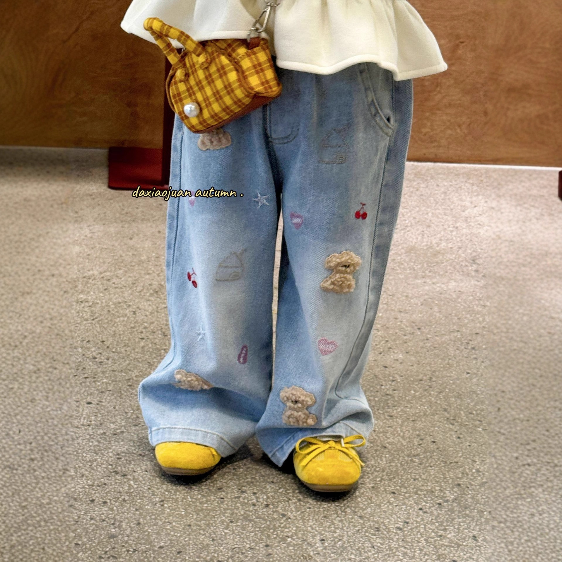 儿童韩版刺绣卡通软牛仔直筒裤