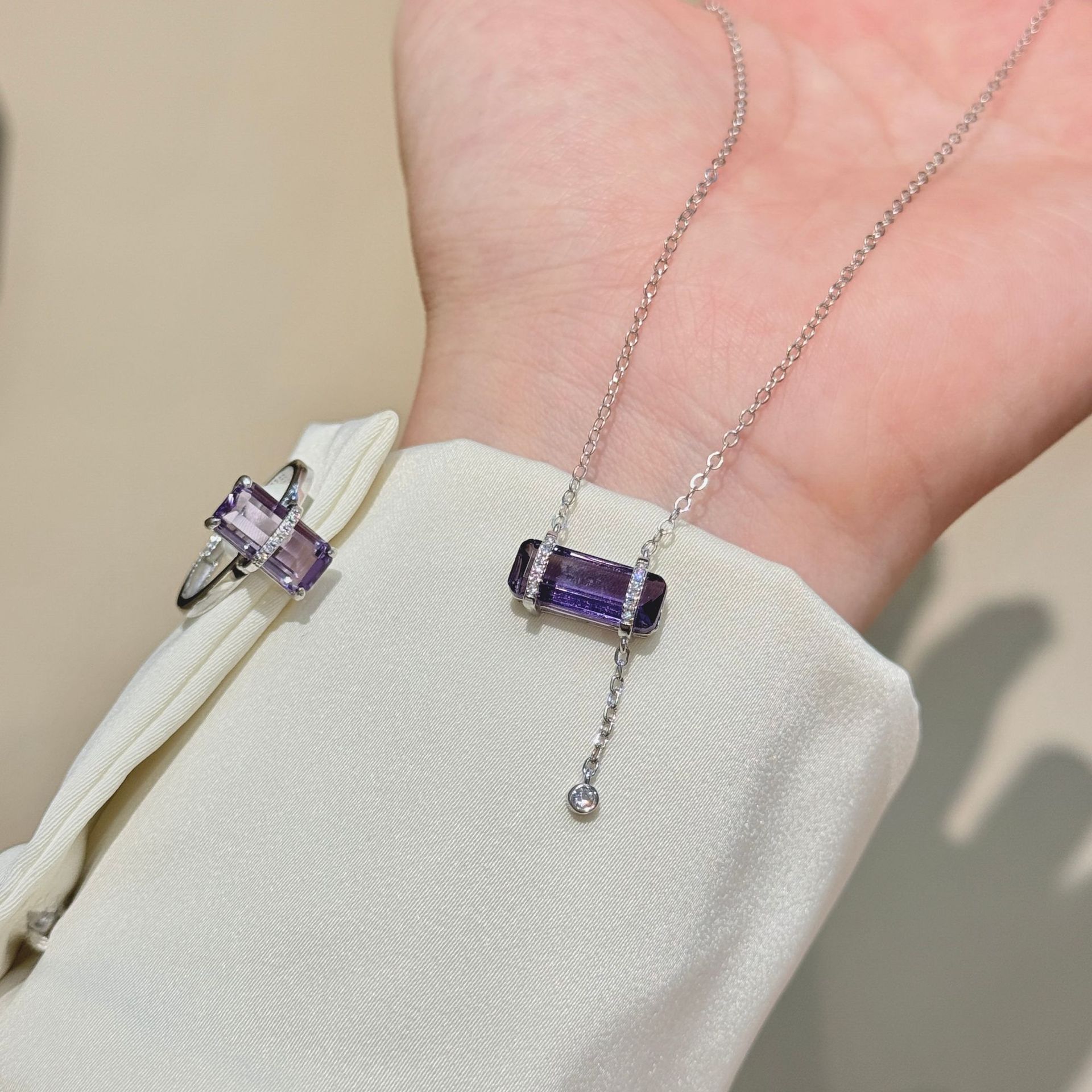 s925纯银显白温柔天然紫水晶项链轻奢小众高级感长方形戒指套装女