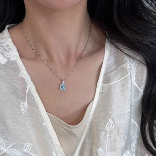 S925纯银天然蓝托帕项链轻松高级感香水瓶吊坠不掉色满天星锁骨链