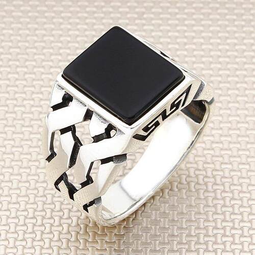 Square Black Onyx Stone Men Ring With Chain Motif 925 Sterli