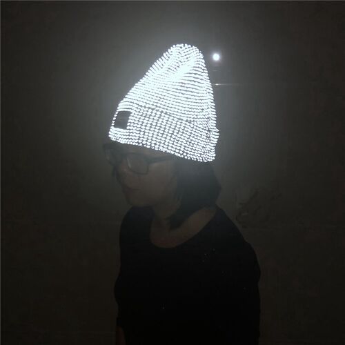 2021 New Reflective Beanie Hat Women Skullies Autumn Winter
