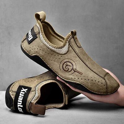 New Men handmade leather shoes fashion moccasin shoes black