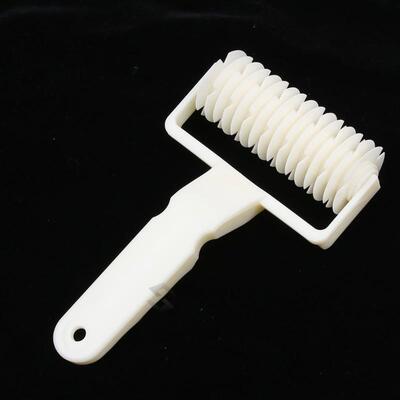 High Quality Embossing Dough Roller Lattice Cutter Pie Pizza