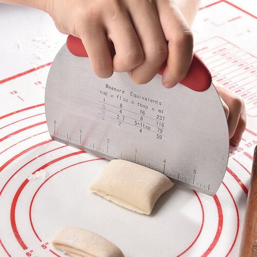 Dough Scraper Cutter Kitchen Pastry Cake Pizza Cutting Tool