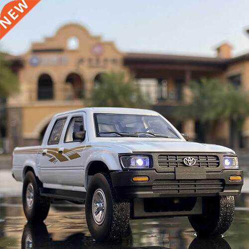 1:64 Toyota Hilux Pickup Alloy Car Model Diecast & Toy M