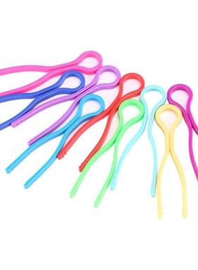 Sewing Tools 180Pcs Bobbin Buddies Plastic Spool Clamp Threa