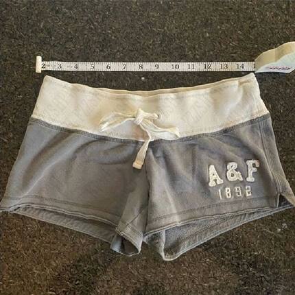 Solid color low waist casual fashion skirt纯色低腰休闲时装裙