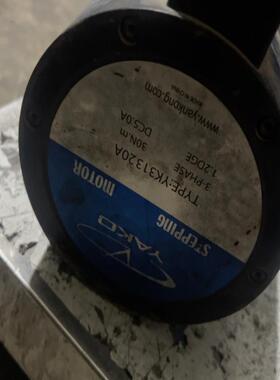 研控YAKO三相步进电机，型号YK31320A，来自(议价）