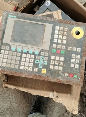 西门子802C系统，拆机的，订货号6FC5500-0AA11 议价