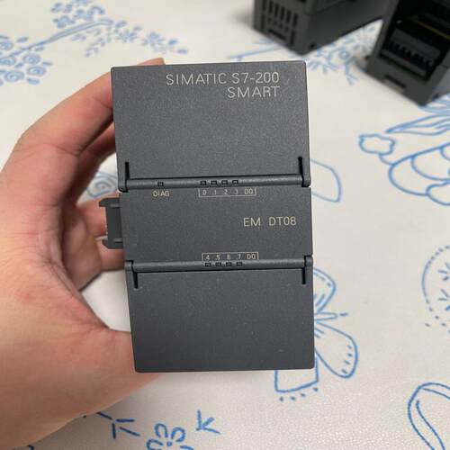 西门子200smart  EM DR08(议价）