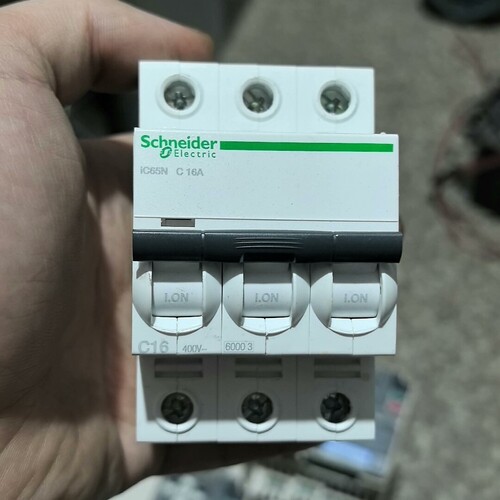 开关 IC65N C 16A 安装未使用 50一个 议价
