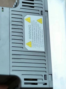 台达变频器VFD002EL21W 400W 议价