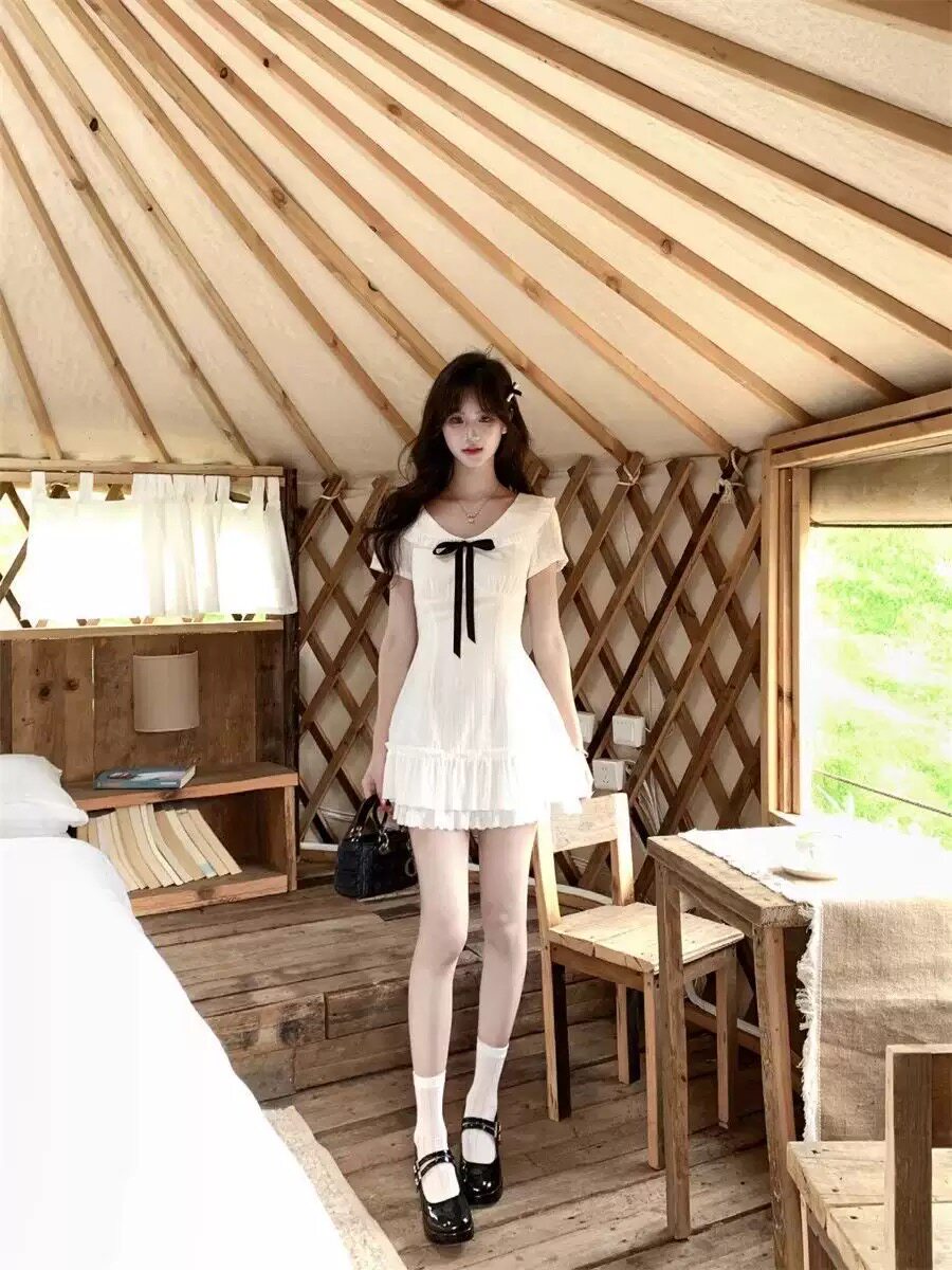 法式温柔风连衣裙女夏季新款学院风初恋小白裙收腰a字小个子短裙