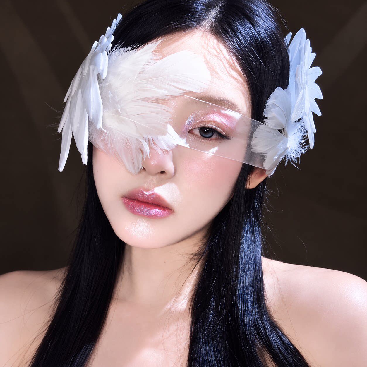 纯白天使半遮面配饰创意ins风氛围感拍照出片道具白色羽毛装饰品