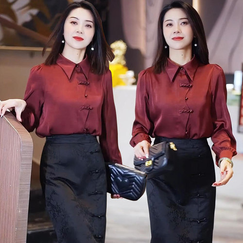 常规新中式纽扣纯色长袖方领国风