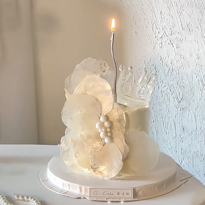 纯欲系高级感水晶皇冠白月光蛋糕