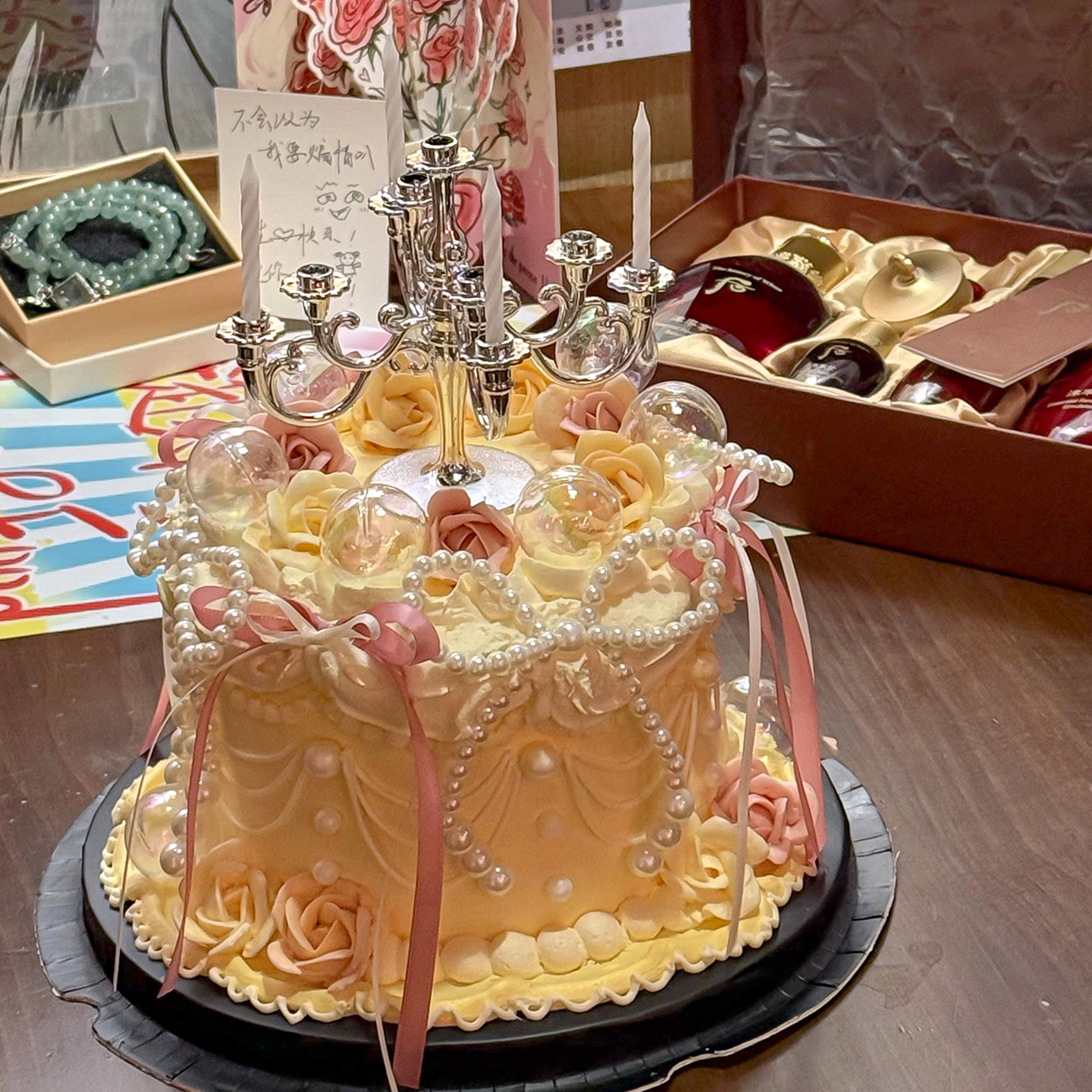 女神生日氛围感玫瑰花烛台蛋糕