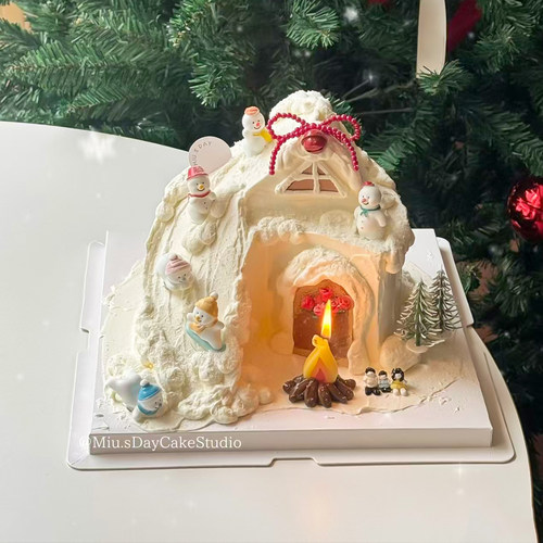 圣诞节主题微景观下雪小屋蛋糕