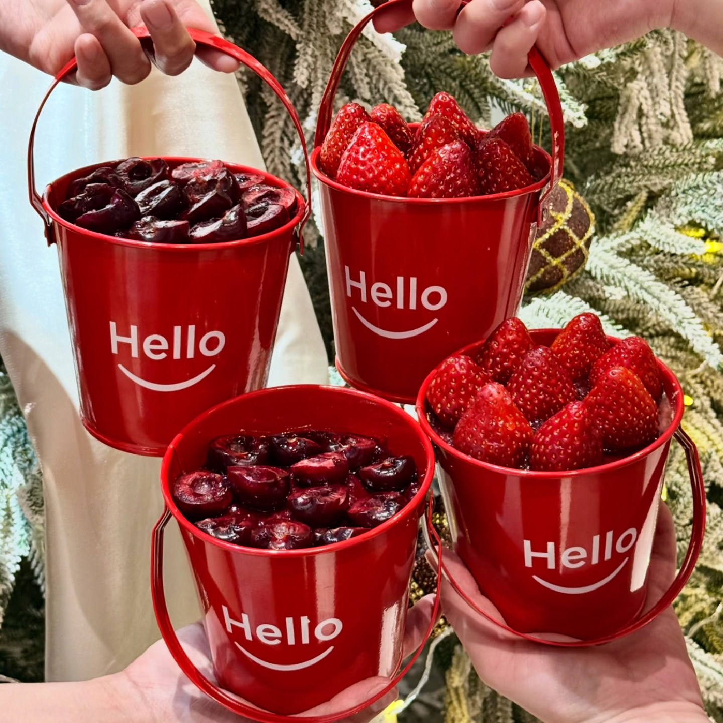 2026新年跨年夜手提桶车厘子草莓蛋糕装饰圣诞款家庭聚会甜品铁桶,节庆用品/礼品,蛋糕/烘焙装饰用品,淘宝优惠券,粉丝福利购,淘宝优惠卷