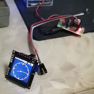音响彩色液晶1.3寸音乐频谱小型显示模块动感均衡输出屏幕 e族 包邮