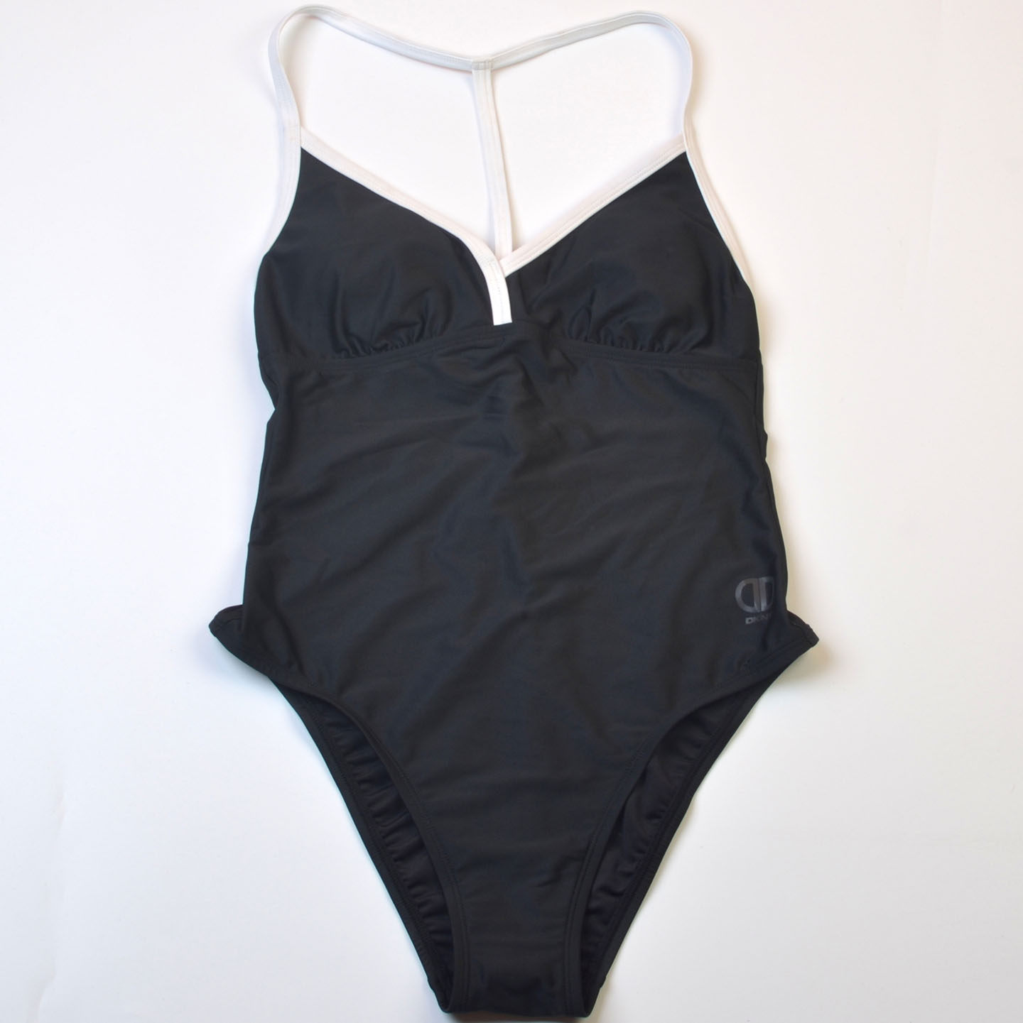 美国奢侈品牌D**Y度假显瘦字母款连体泳衣时尚温泉泳装女带胸垫